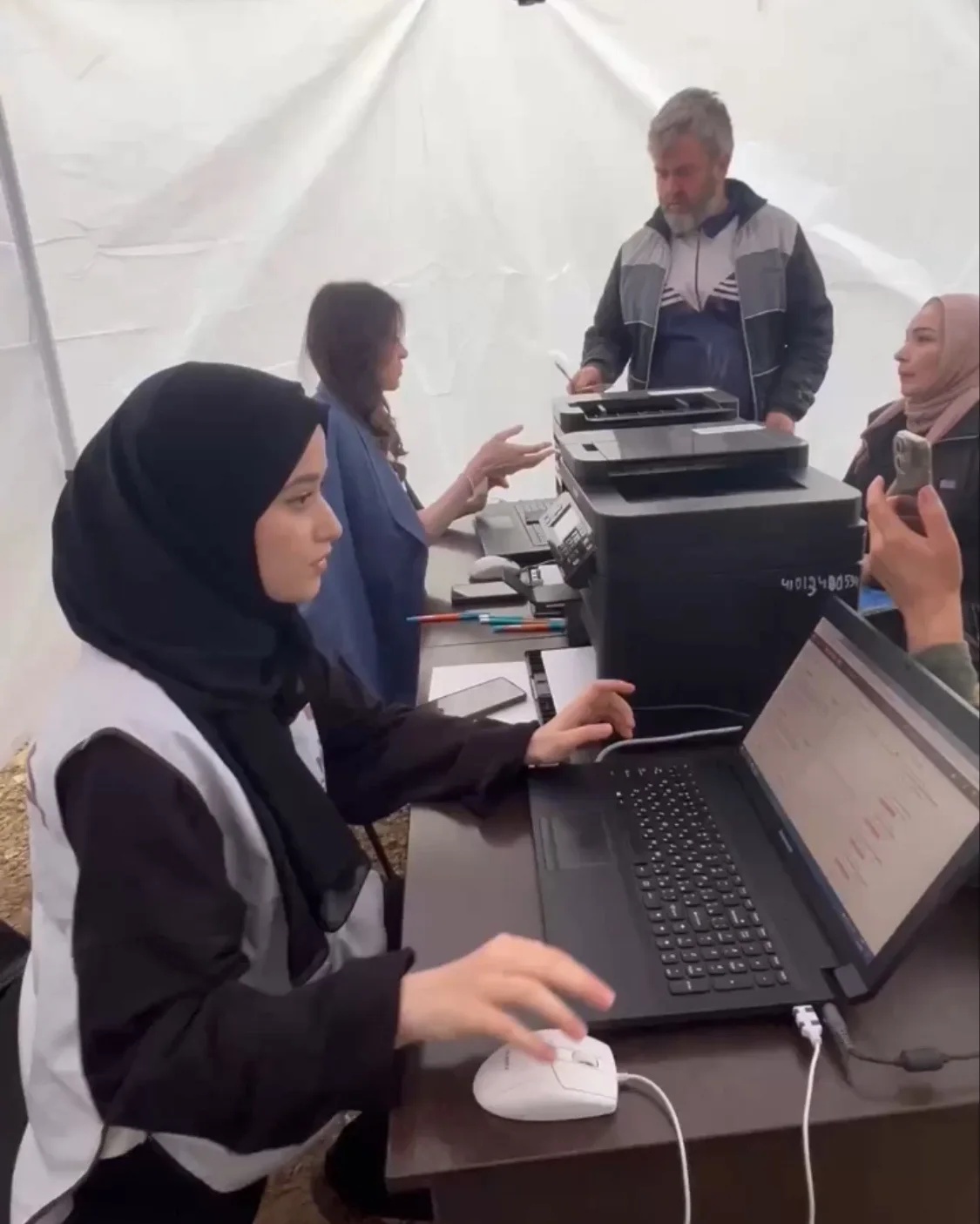 Заработал мобильный офис МФЦ в совхозе Михайловка поселка Мамедкала